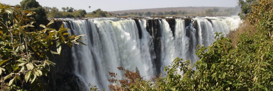 Explore Victoria Falls with Earthstompers