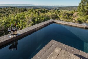 Splash pool with bush view