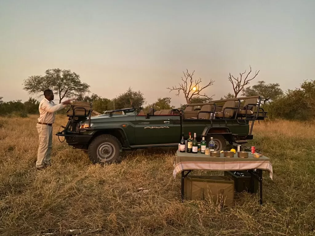 Guided tour with an in the bush dining experience