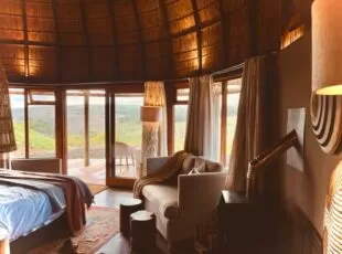 Kwena Lodge suite